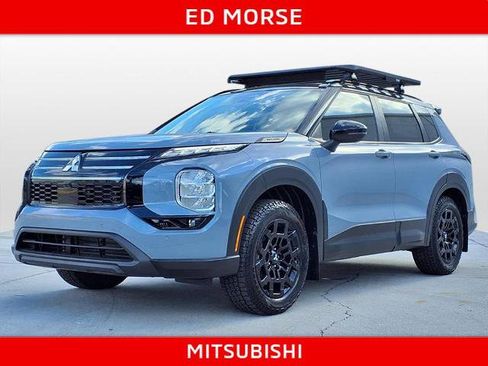 New 2025 Mitsubishi Outlander AWD image 1
