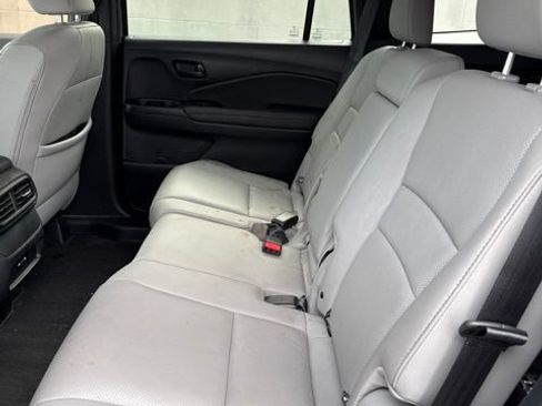 Used 2024 Honda Passport EX-L image 10