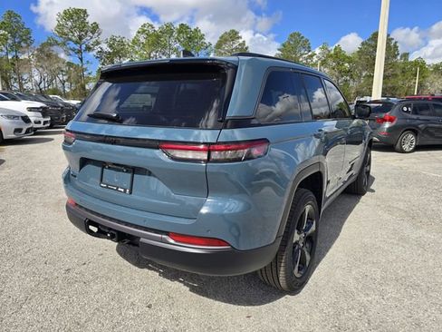 New 2026 Jeep Grand Cherokee Limited w/ Limited Altitude Package AWD/4WD image 4