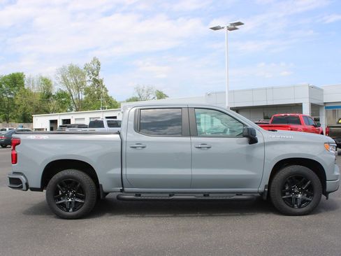 Used 2024 Chevrolet Silverado 1500 RST w/ Protection Package AWD/4WD image 11