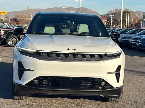 Used 2025 Jeep Wagoneer S Limited w/ Comfort Package image 2