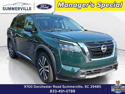 Used 2025 Nissan Pathfinder Platinum
