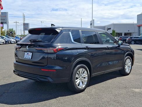 Used 2025 Mitsubishi Outlander ES AWD/4WD image 7