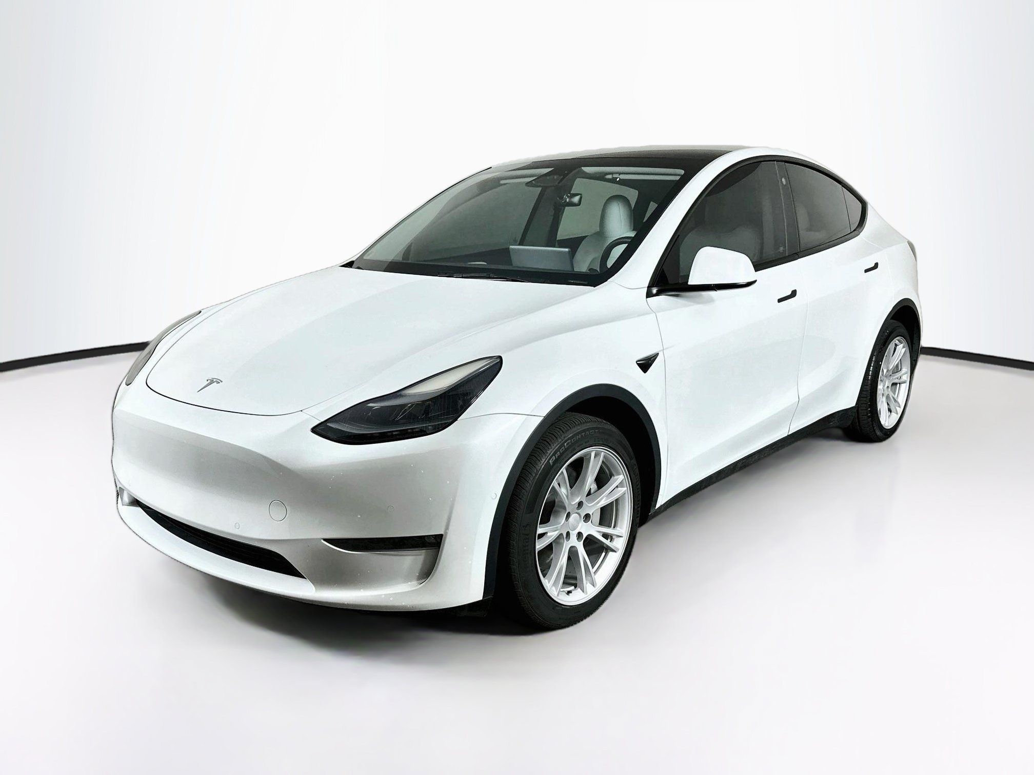 Used 2022 Tesla Model Y Long Range AWD/4WD image 3