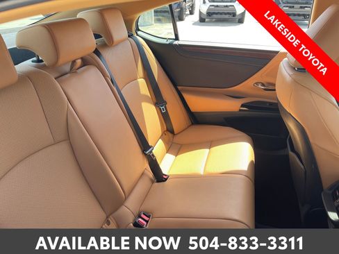 Used 2022 Lexus ES 350 w/ Premium Package FWD image 18