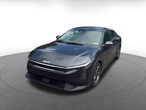 Used 2025 Kia K4 FWD image 8