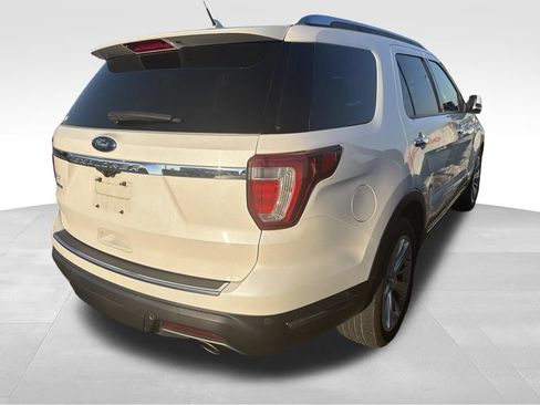 Used 2018 Ford Explorer Limited w/ Equipment Group 301A FWD image 30