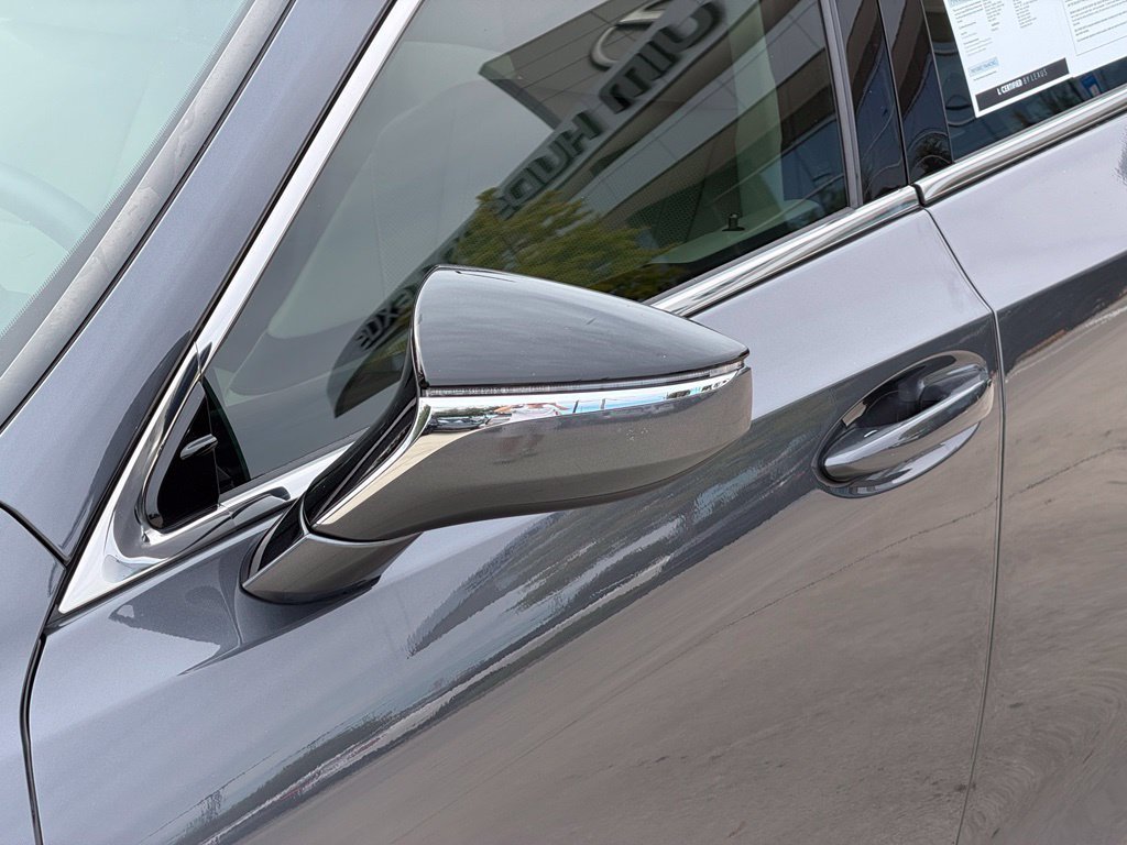 Used 2024 Lexus ES 350 w/ Technology Package FWD image 15
