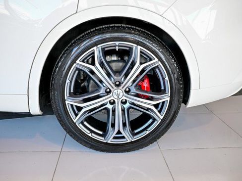 Used 2023 Maserati Levante GT AWD/4WD image 40