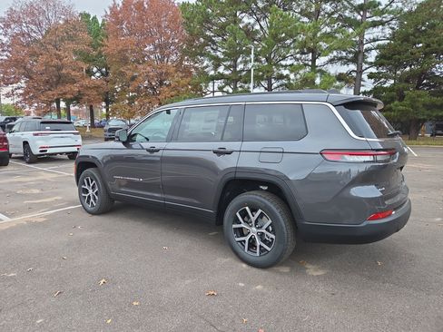 New 2025 Jeep Grand Cherokee L Limited AWD/4WD image 3