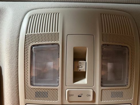 Used 2016 MAZDA MAZDA3 i Touring image 17