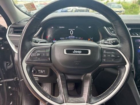 Used 2021 Jeep Grand Cherokee L Limited AWD/4WD image 17