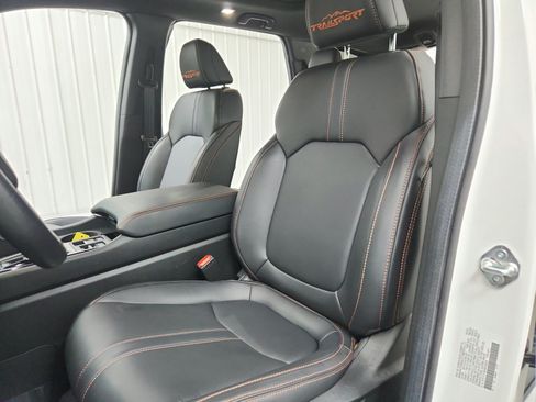 Used 2025 Honda Pilot TrailSport image 20