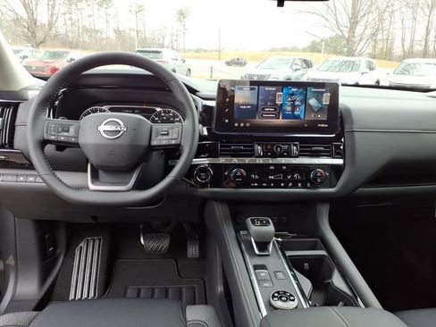 New 2026 Nissan Pathfinder SV image 8