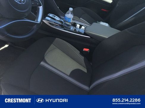 Used 2023 Hyundai Sonata SEL w/ Convenience Package FWD image 3