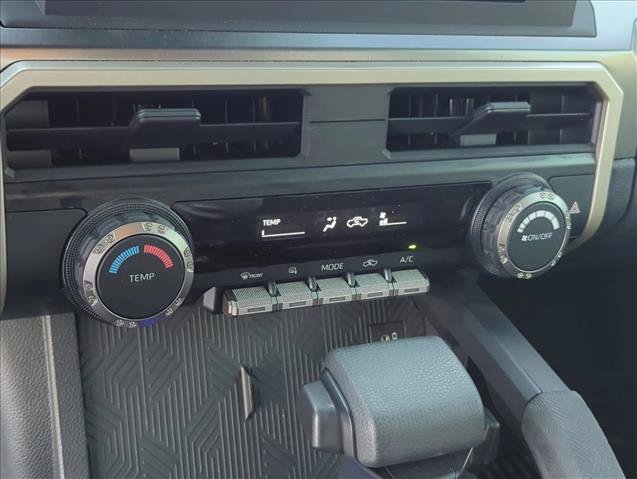 Certified 2025 Toyota Tacoma SR5 AWD/4WD image 23