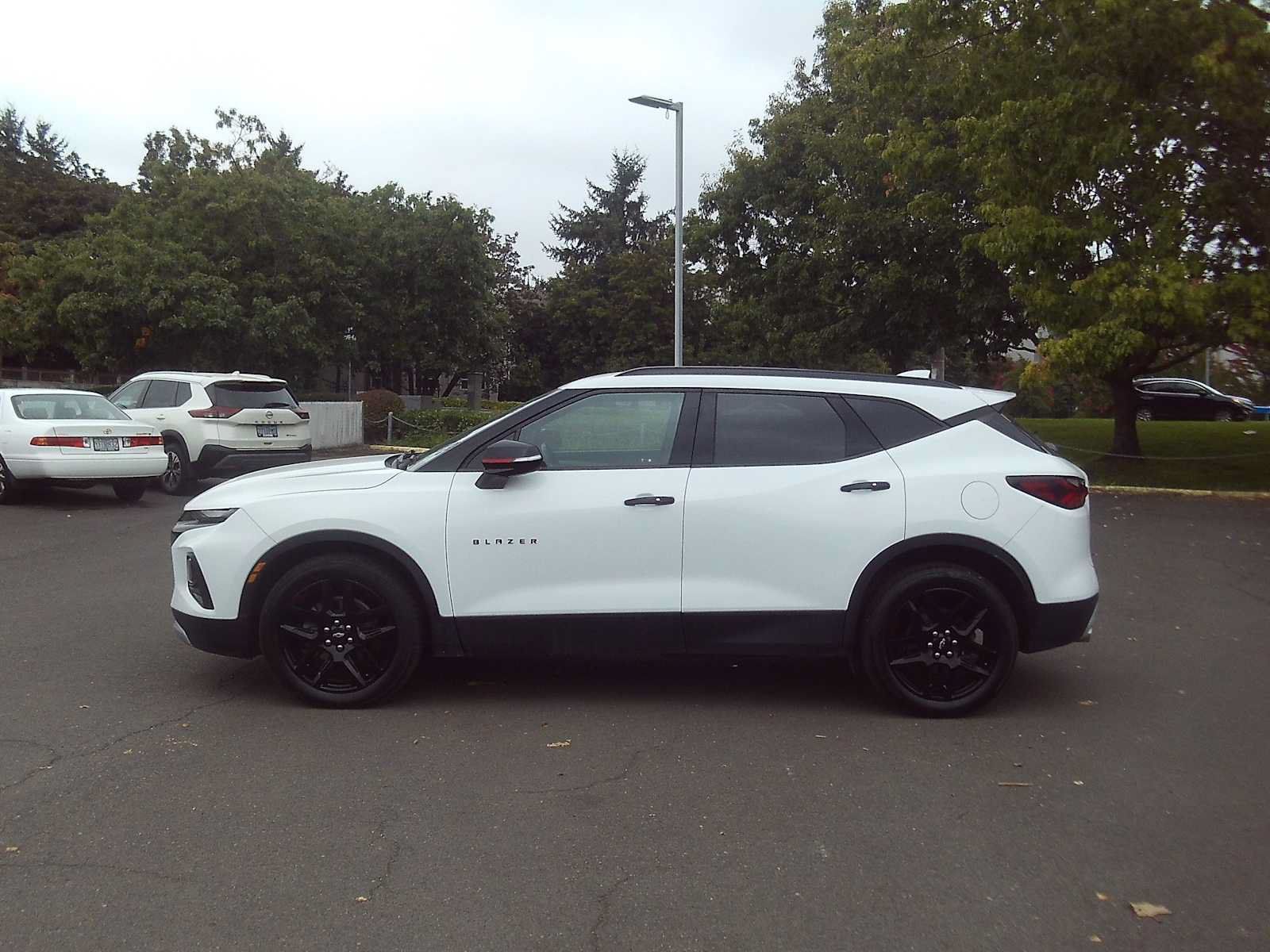Used 2020 Chevrolet Blazer LT w/ Redline Edition AWD/4WD image 2