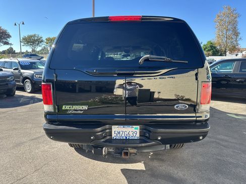 Used 2005 Ford Excursion Limited AWD/4WD image 34