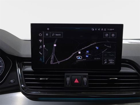 Used 2023 Audi Q5 e Prestige w/ Prestige Package image 25