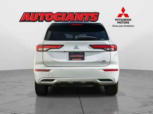Used 2024 Mitsubishi Outlander SEL image 9