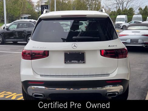 Certified 2026 Mercedes-Benz GLB 250 4MATIC image 9