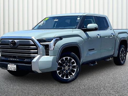 Used 2024 Toyota Tundra Limited AWD/4WD image 35