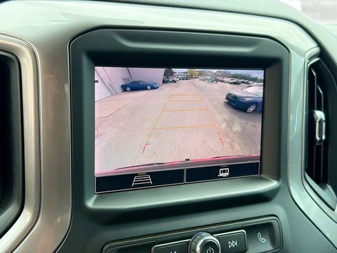Used 2022 Chevrolet Silverado 1500 Custom Trail Boss AWD/4WD image 13