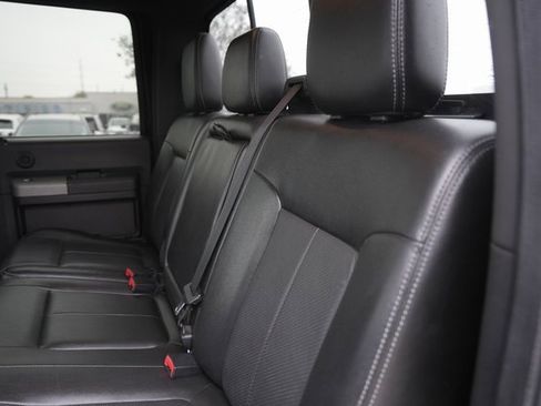 Used 2013 Ford F250 Lariat w/ Lariat Interior Pkg image 13