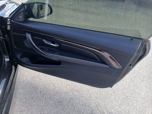 Used 2015 BMW M4 Convertible RWD image 17