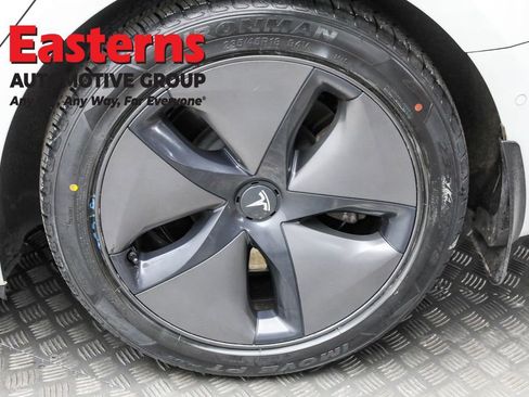 Used 2020 Tesla Model 3 Long Range image 8