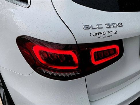 Used 2022 Mercedes-Benz GLC 300 4MATIC w/ Premium Package Lite image 25