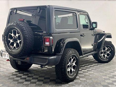 Used 2022 Jeep Wrangler Rubicon w/ Cold Weather Group AWD/4WD image 12