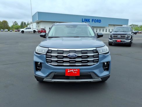 New 2026 Ford Explorer Active w/ Active Comfort Package AWD/4WD image 4