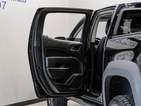 Used 2019 Chevrolet Colorado ZR2 w/ Colorado ZR2 Bison Edition AWD/4WD image 41