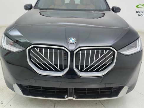 Used 2025 BMW X3 xDrive30i AWD/4WD image 9