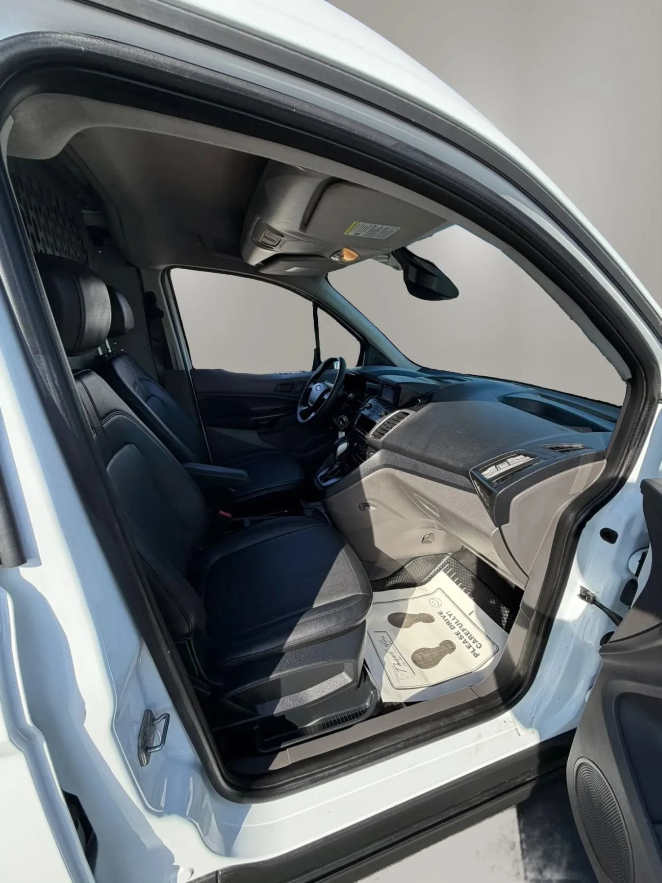 Used 2022 Ford Transit Connect XL FWD image 24