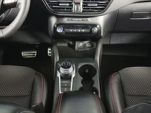 Used 2024 Ford Escape ST-Line w/ Tech Pack #1 FWD image 23