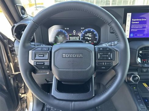 Used 2024 Toyota Land Cruiser image 29