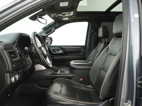 Used 2021 GMC Yukon XL SLT w/ SLT Luxury Plus Package image 26