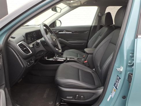 Used 2025 Kia Seltos EX FWD image 12