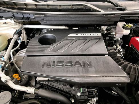 Used 2023 Nissan Rogue SL AWD/4WD image 35