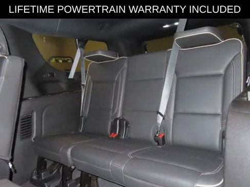 Used 2024 Chevrolet Suburban Premier RWD image 15
