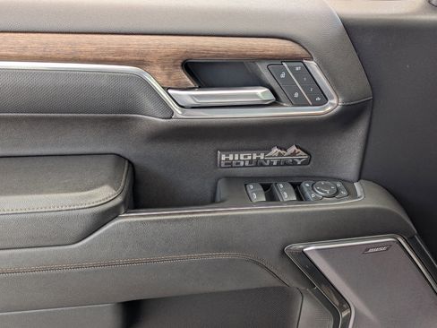 Used 2023 Chevrolet Silverado 1500 High Country w/ Technology Package RWD image 15