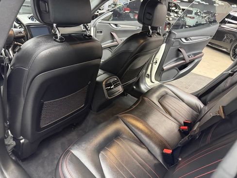 Used 2019 Maserati Ghibli S RWD image 40
