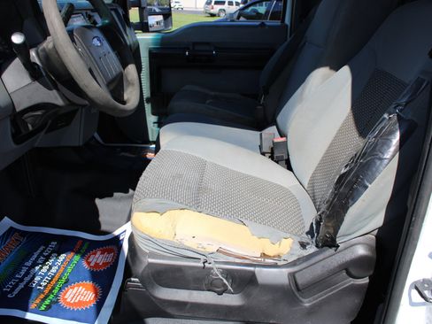 Used 2013 Ford F250 XL w/ PWR Equipment Group image 16