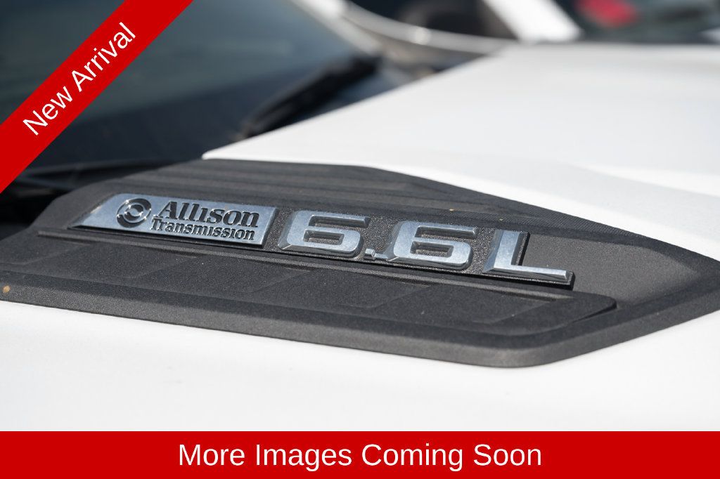 Used 2025 Chevrolet Silverado 2500 LT w/ Convenience Package AWD/4WD image 9