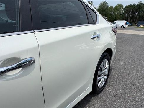 Used 2014 Nissan Altima 2.5 S FWD image 15