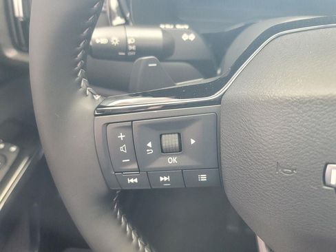New 2026 Nissan Pathfinder Platinum AWD/4WD image 18
