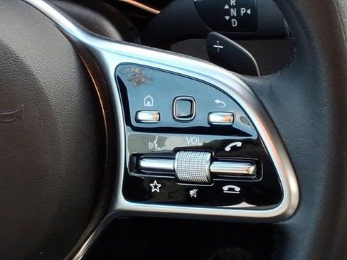 Certified 2022 Mercedes-Benz GLC 300 4MATIC image 10