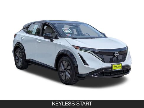 Used 2024 Nissan Ariya AWD image 2